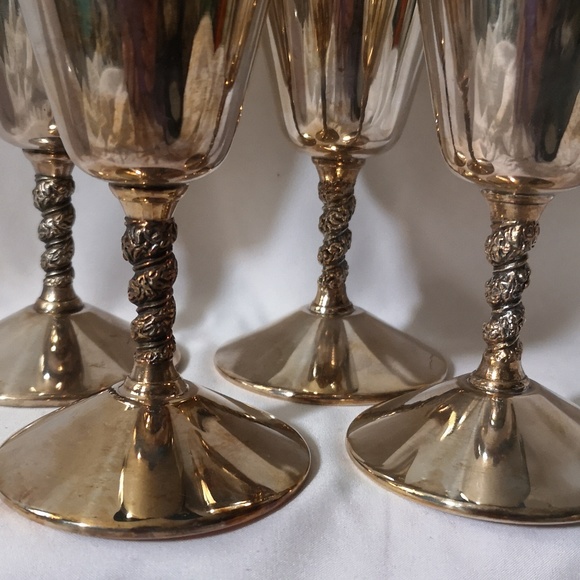 Vintage Set of Four Primrose Plate E.P. Copper Goblets in Excellent Condition - Picture 4 of 5